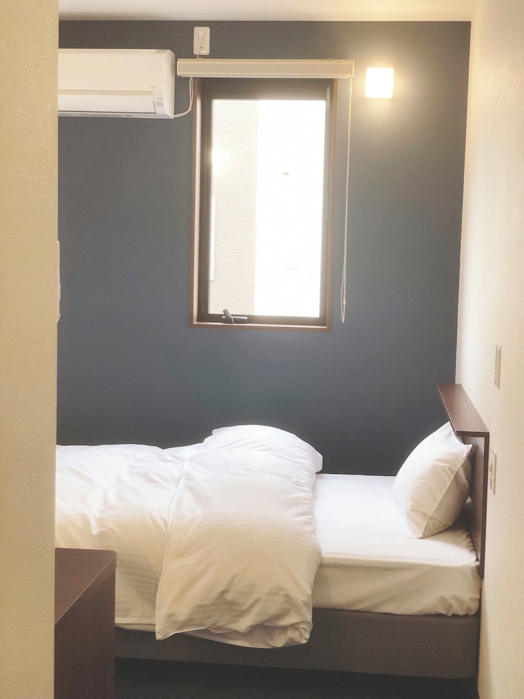 Standard Single Room, 1 Large Twin Bed, Non Smoking