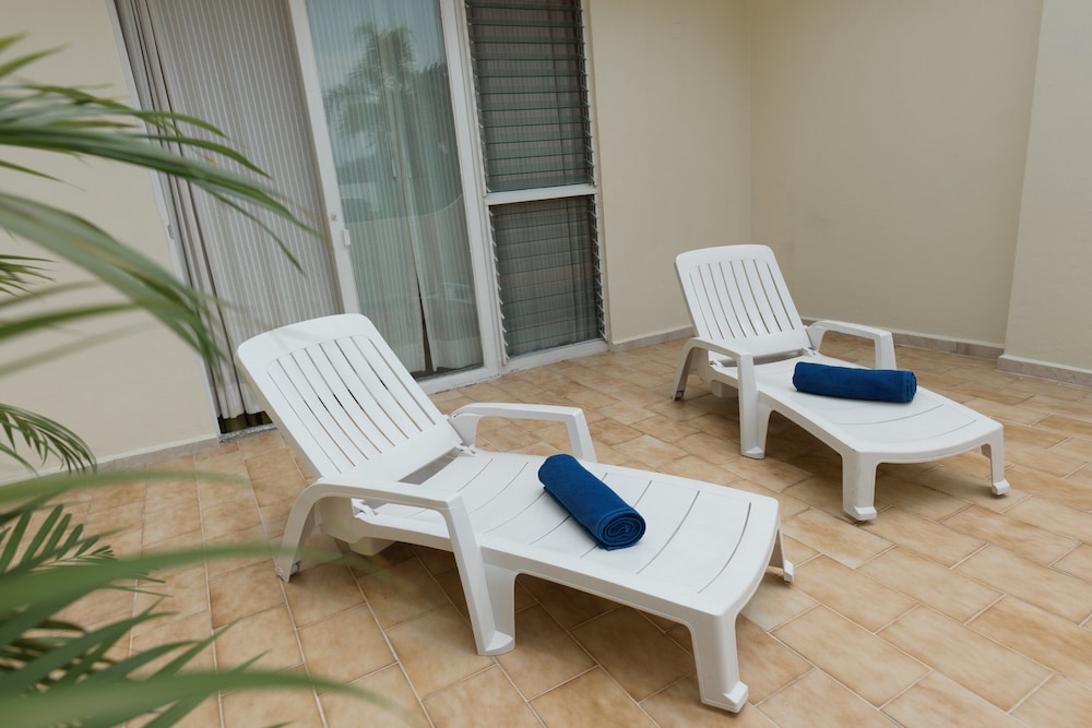 Premier Suite, 2 Double Beds - Photo 10