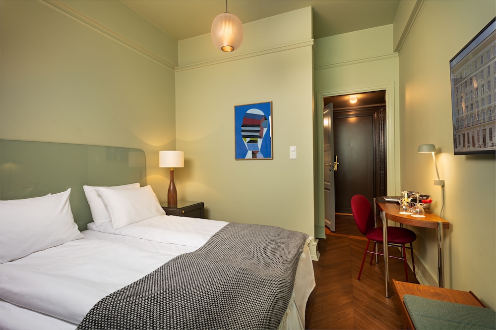 Standard Double Room - Photo 1
