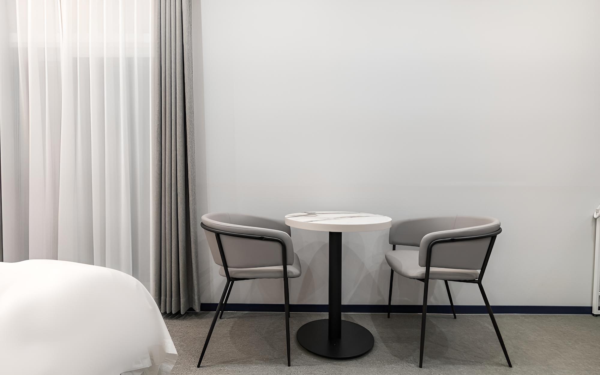 Room (Semi-Special Room (1PC/Netflix/Styler) - Photo 1
