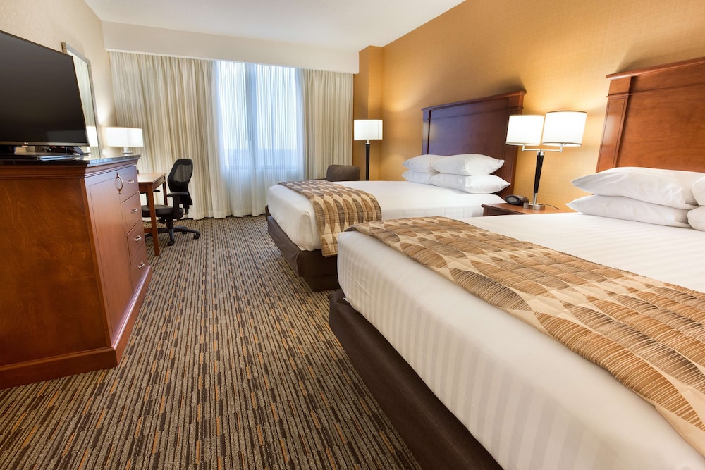 Deluxe Room, Multiple Beds, Refrigerator & Microwave (Upper Floor)