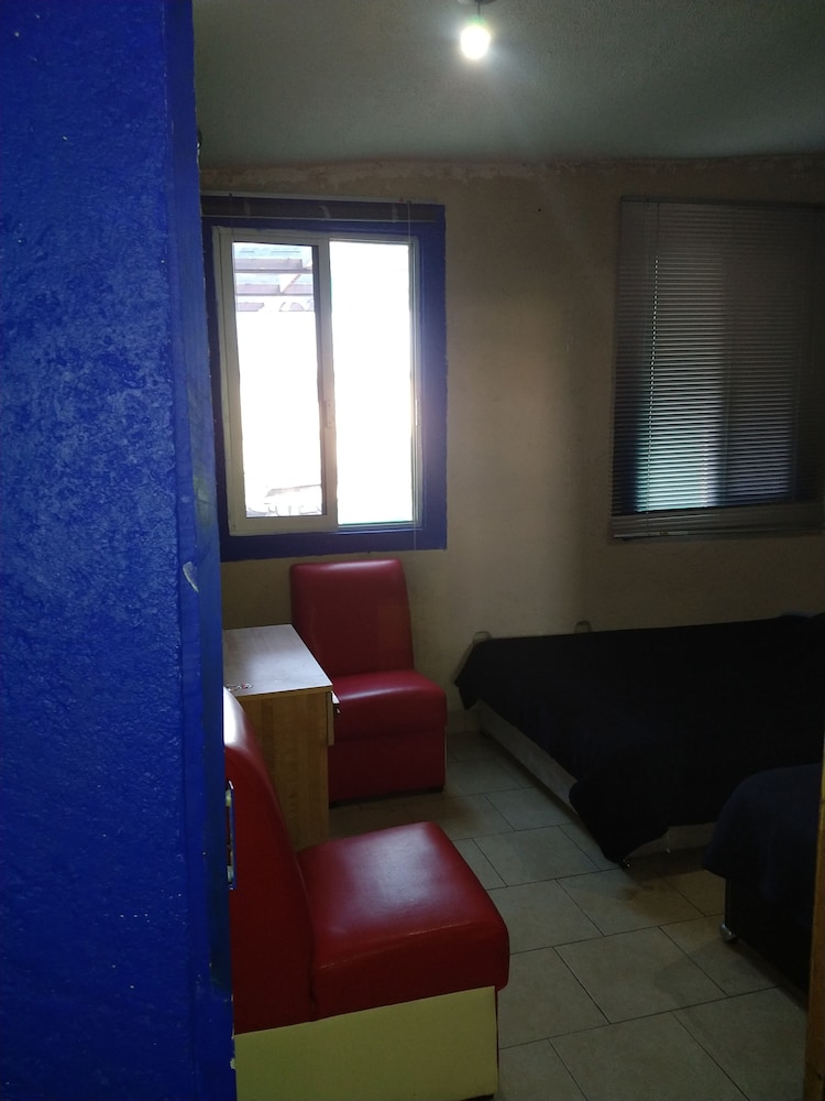 Basic Room photo 3
