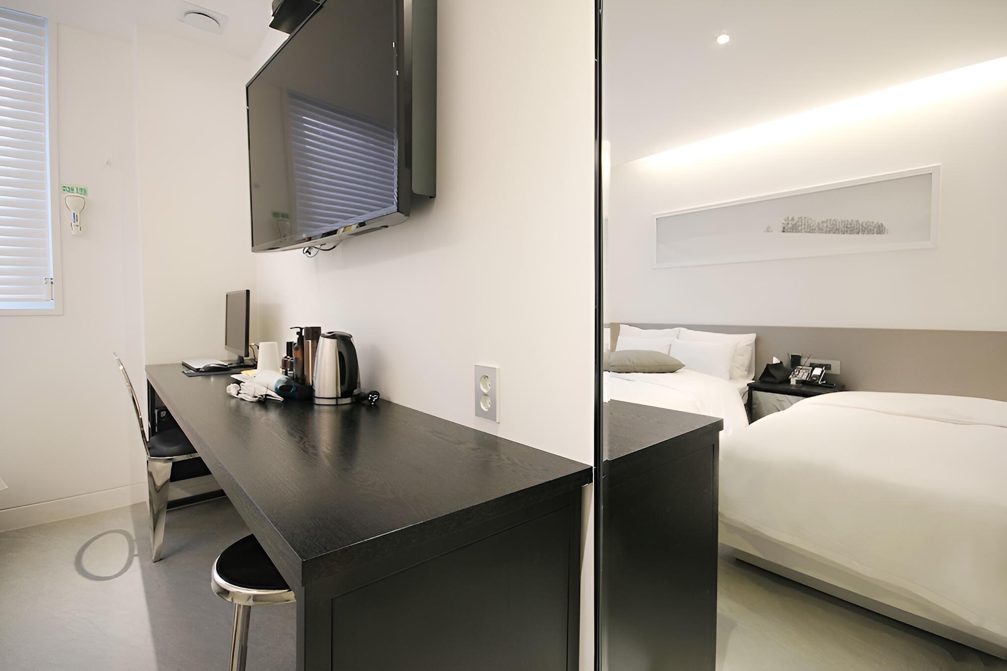 Room (Twin (Ddouble Single) (Bathtub OTT)) - Photo 5