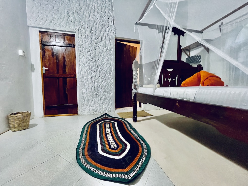 Standard Double or Twin Room photo 3