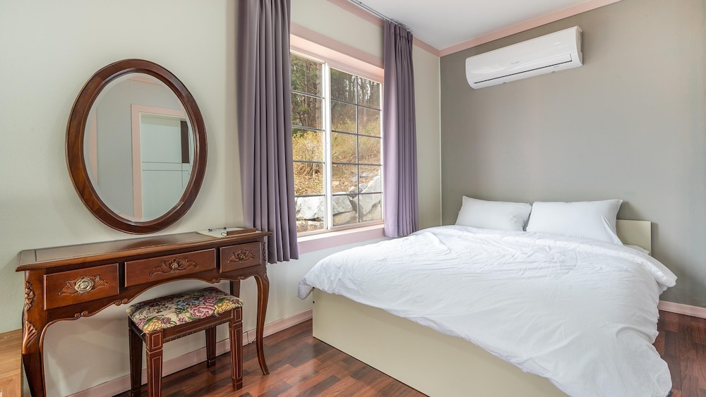 Basic Room, 1 Bedroom (Tulip)