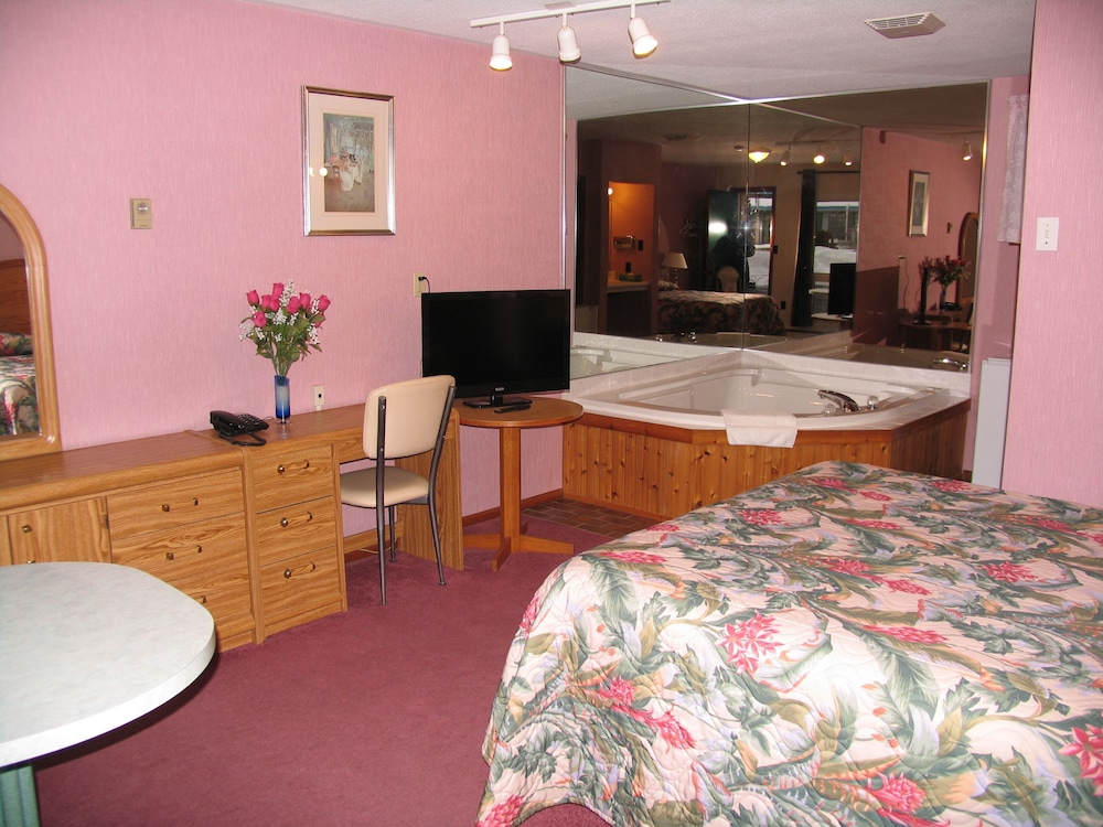 Jacuzzi Suite, 1 Queen Bed photo 3