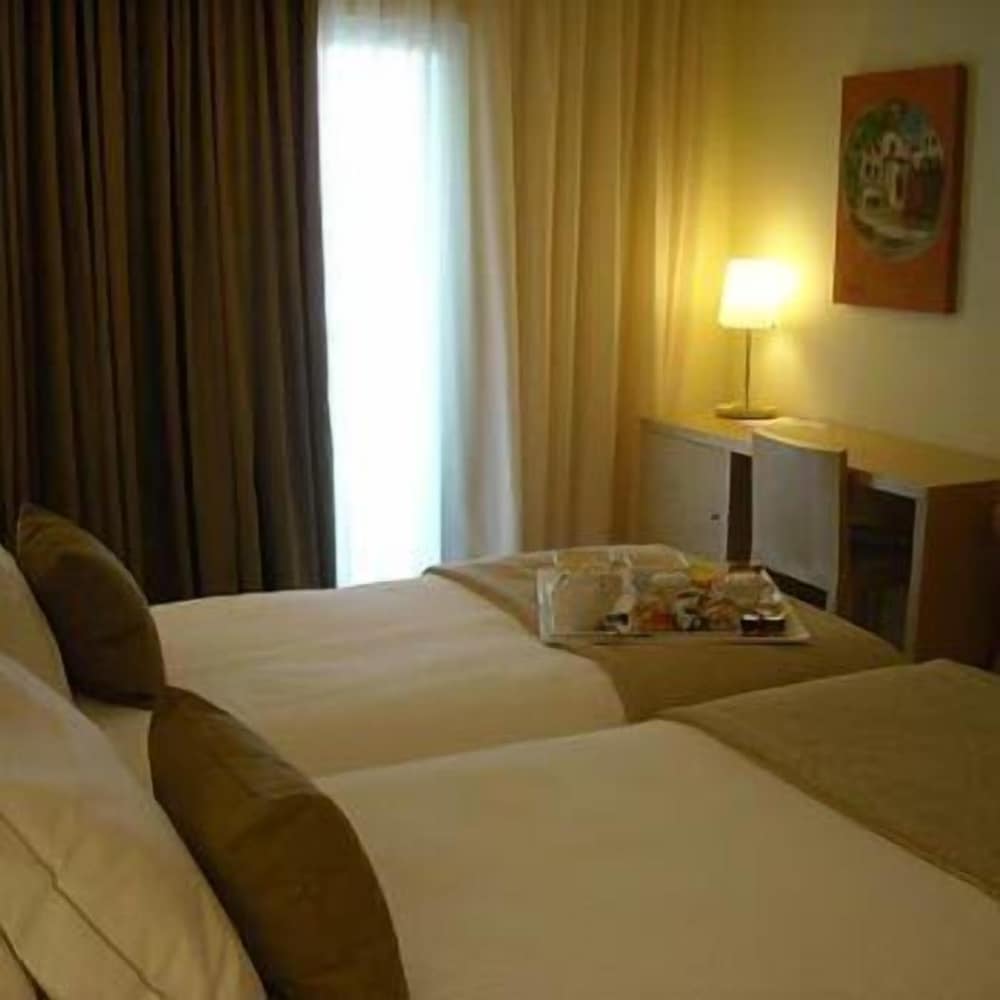 Single Room, Balcony