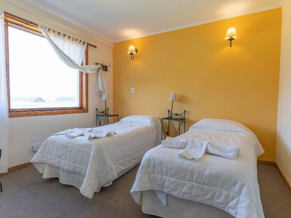 Standard Twin Room photo 1