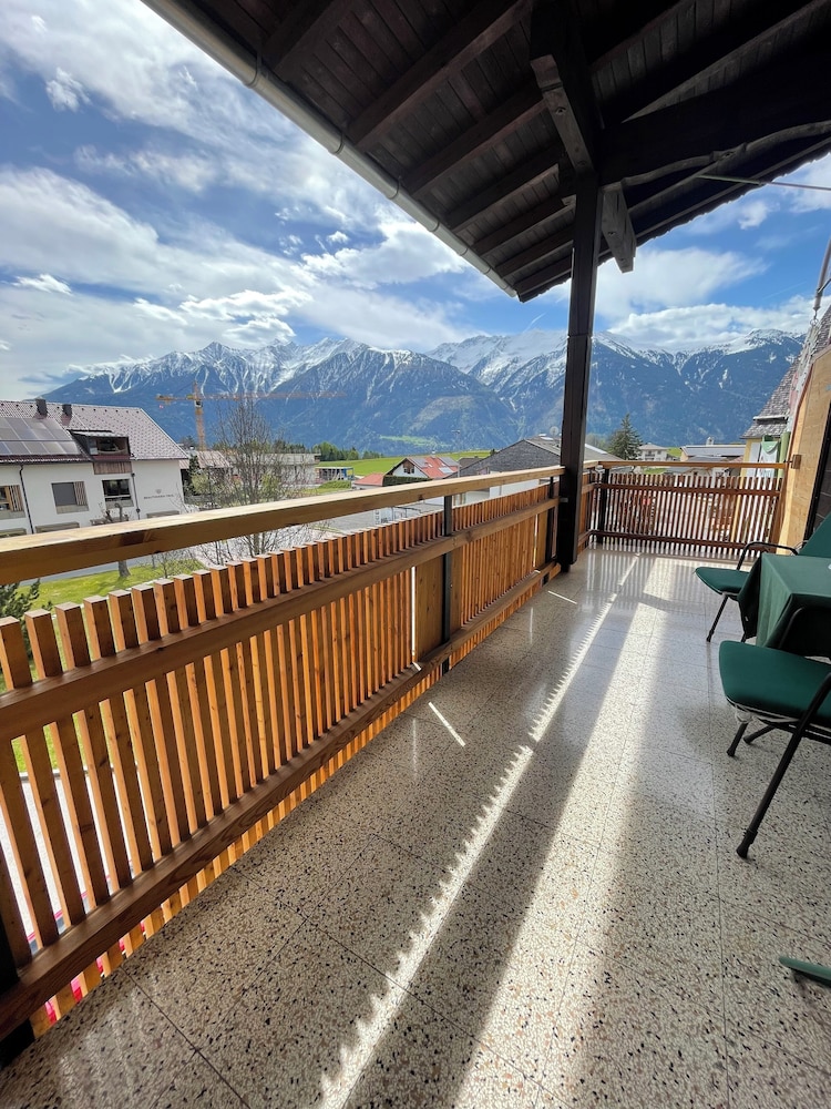 Double Room, Balcony, Mountain View photo 3
