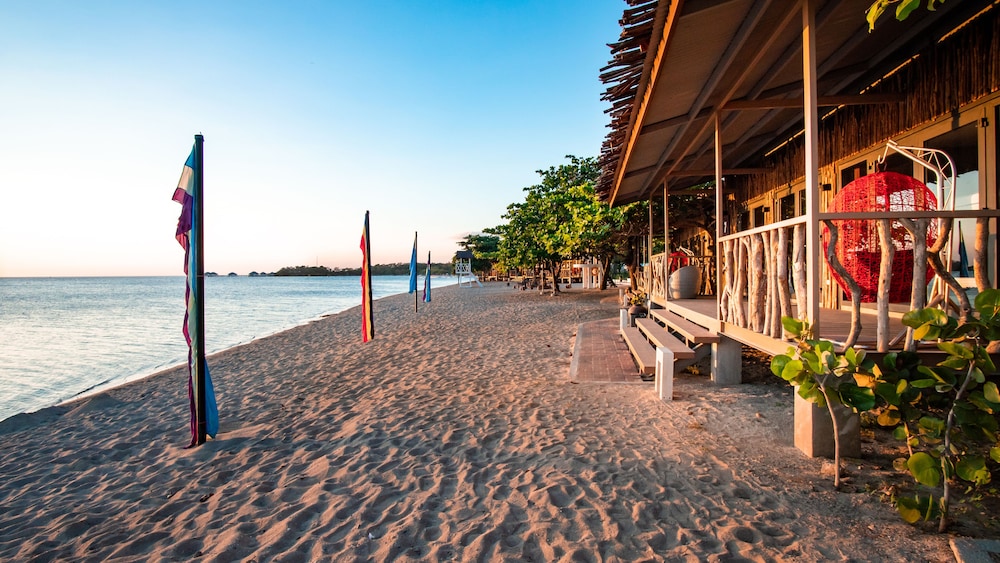 Family Cabin, Beachfront - Photo 1