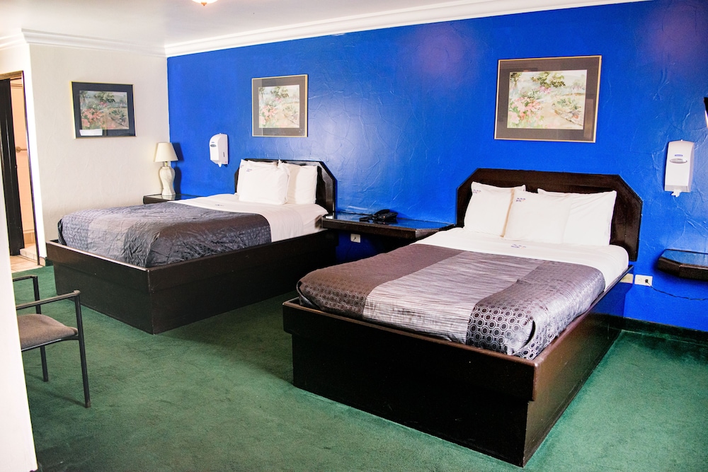 Basic Double Room photo 1