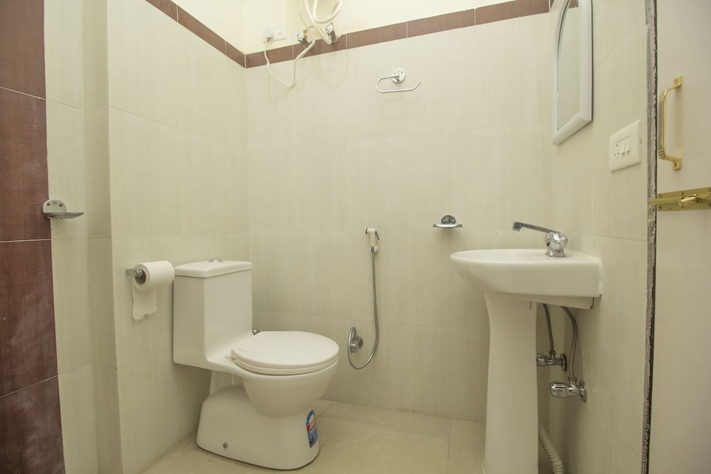 Deluxe Double Or Twin Room, 1 King Bed photo 3