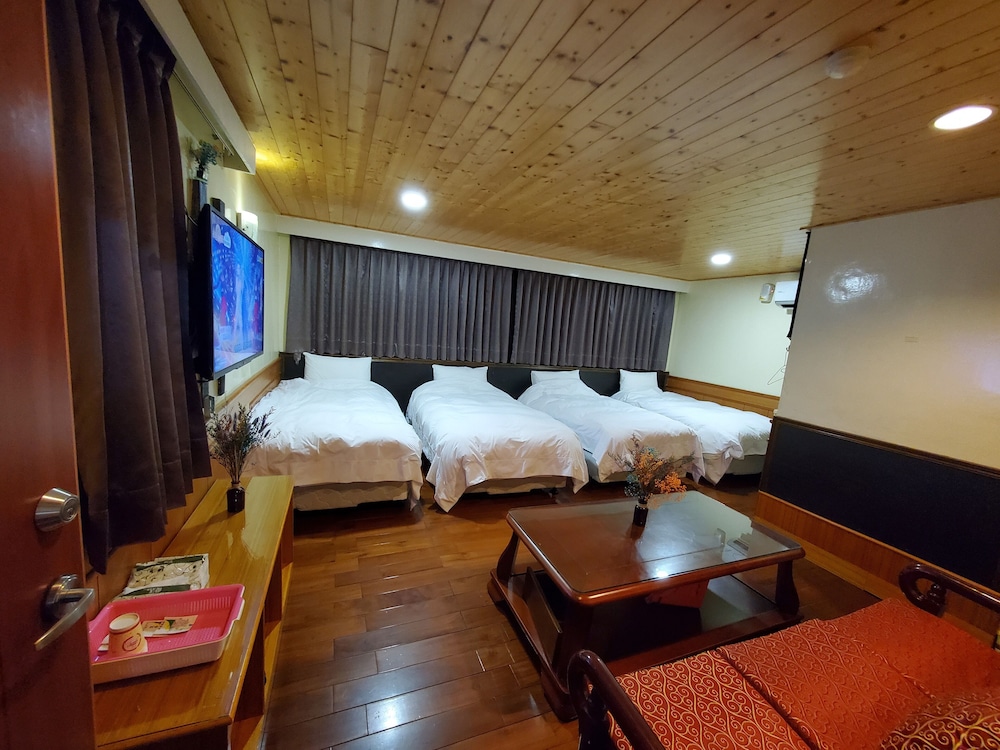 Comfort Quadruple Room, Multiple Beds (509) photo 2