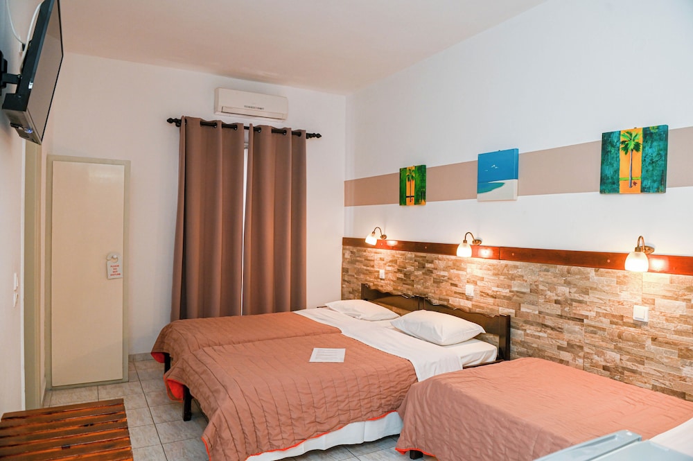 Basic Triple Room