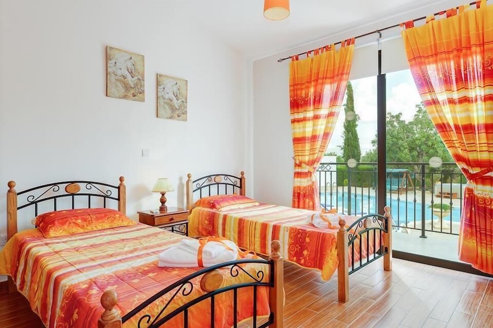 Villa (3 Bedrooms) photo 2