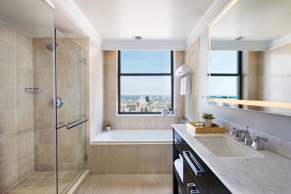 Luxury Suite, 1 Bedroom - Photo 4