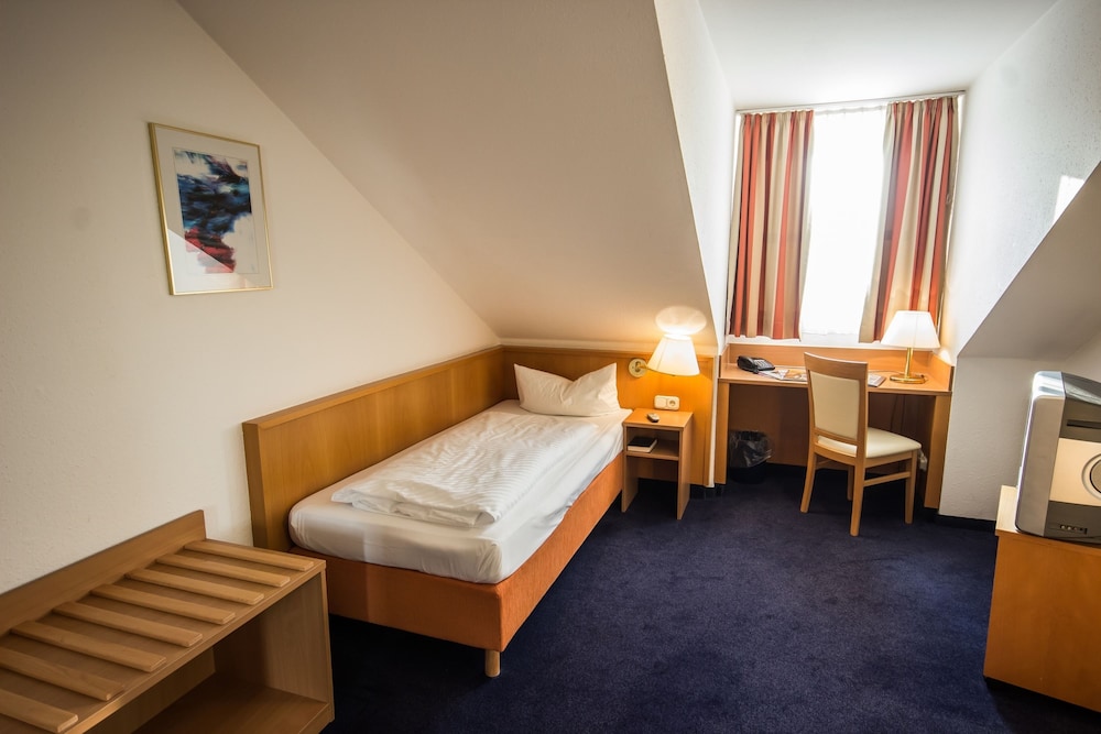 Standard Room photo 1