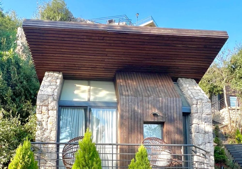Bungalow, Balcony, Mountain View