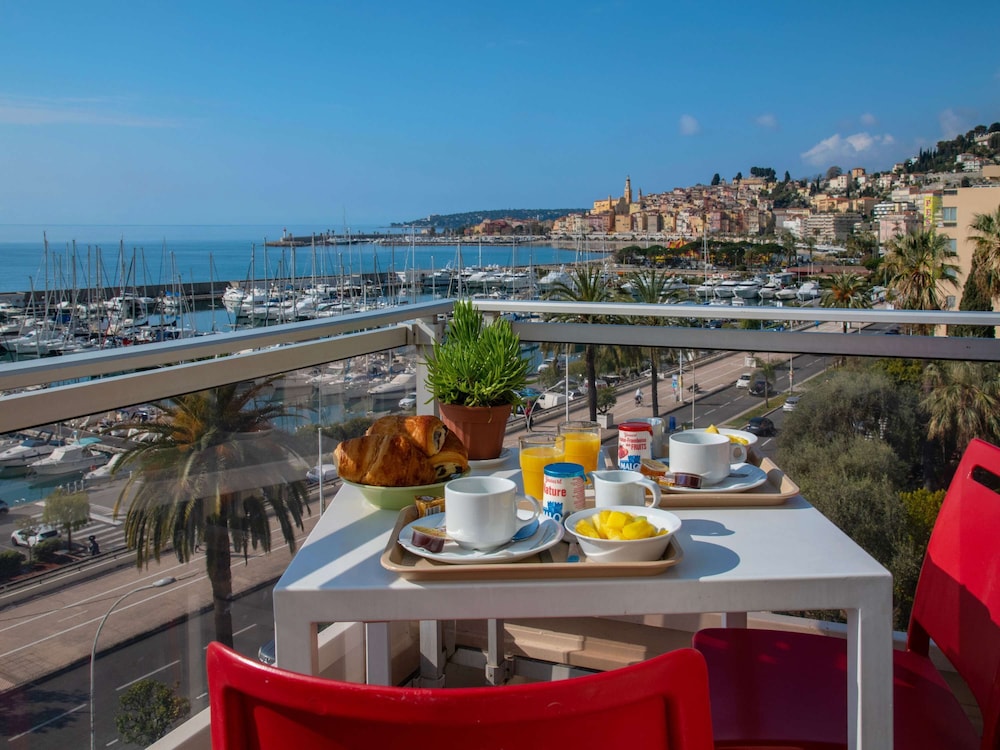 Triple Room, Multiple Beds, Sea View