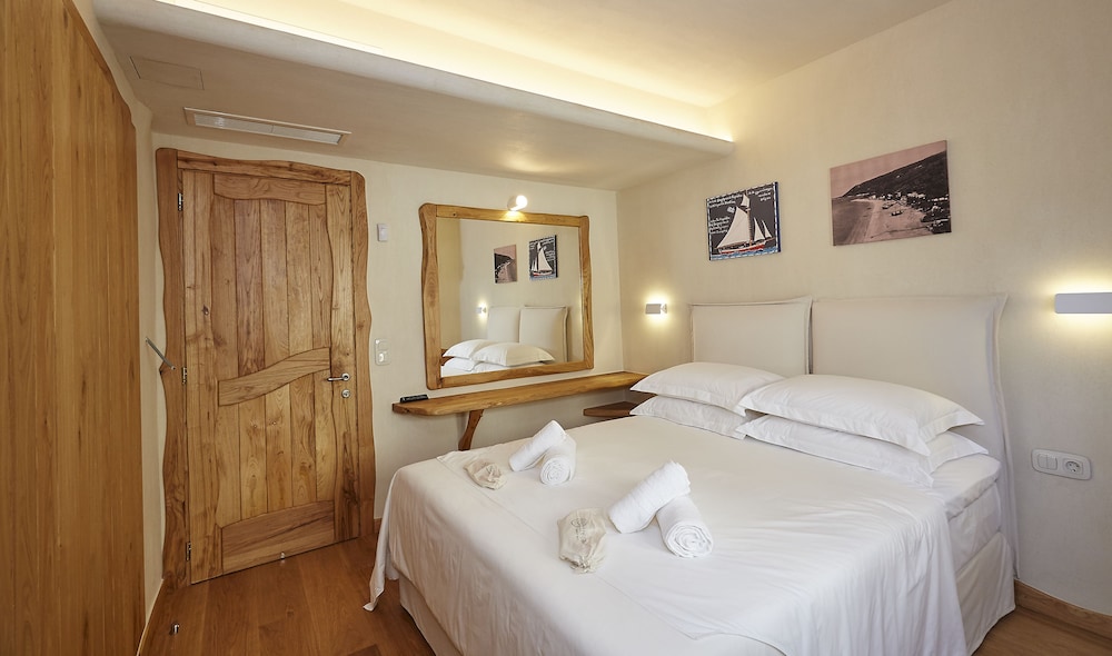 Villa Luxury, 2 camere da letto, vista mare parziale