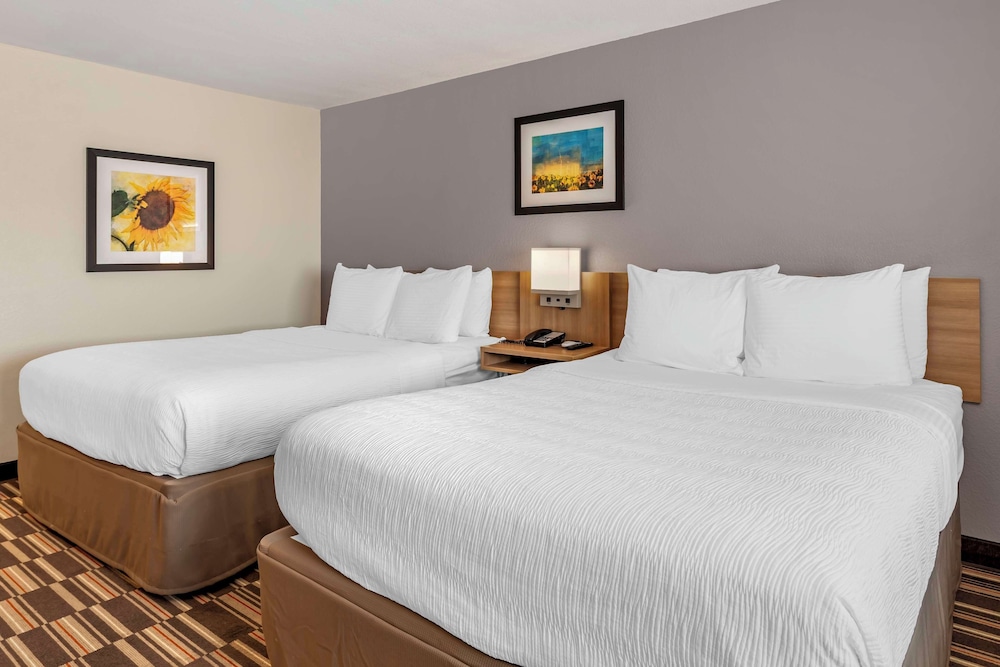 Standard Room, 2 Queen Beds, Non Smoking