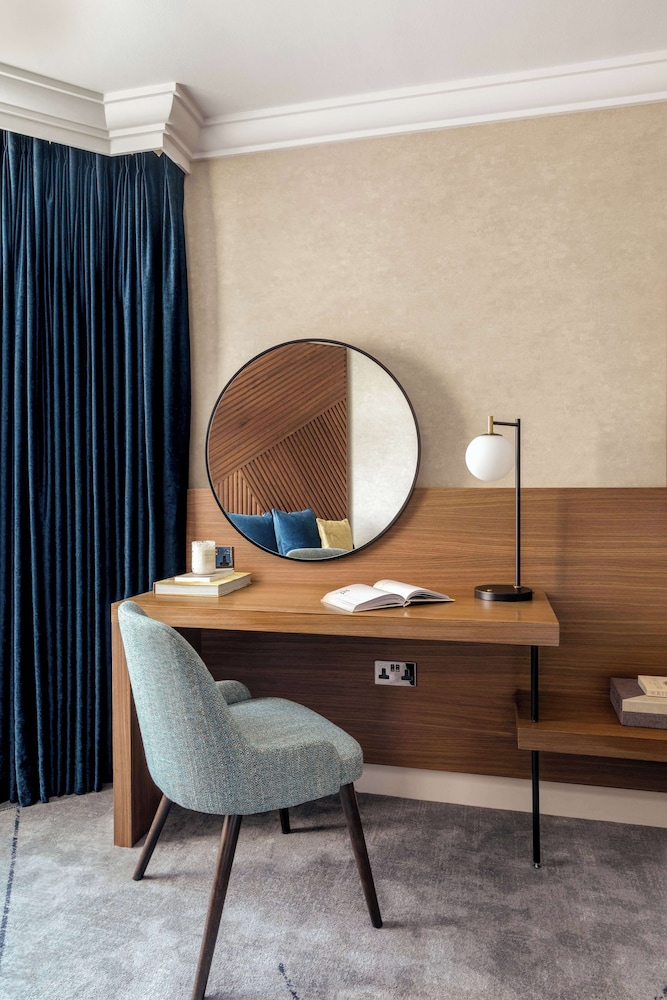 Executive Double Room, 1 King Bed, Club Lounge Access