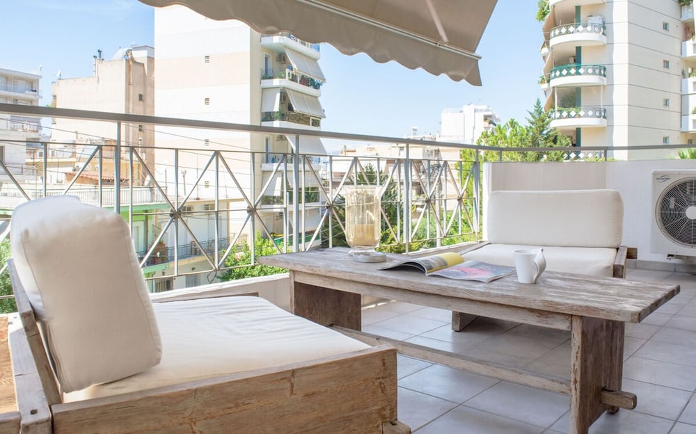 Designer s Apartment in Galatsi Area, Billede 11