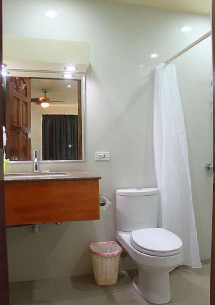 Deluxe Room (Modern) photo 3