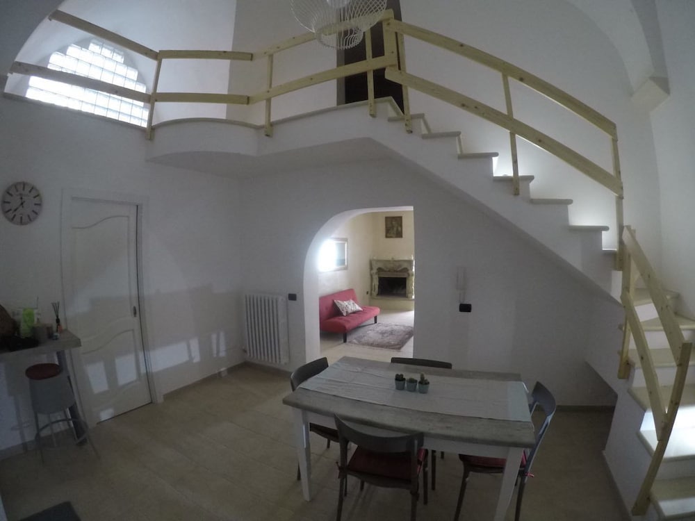 House, 1 Bedroom photo 1