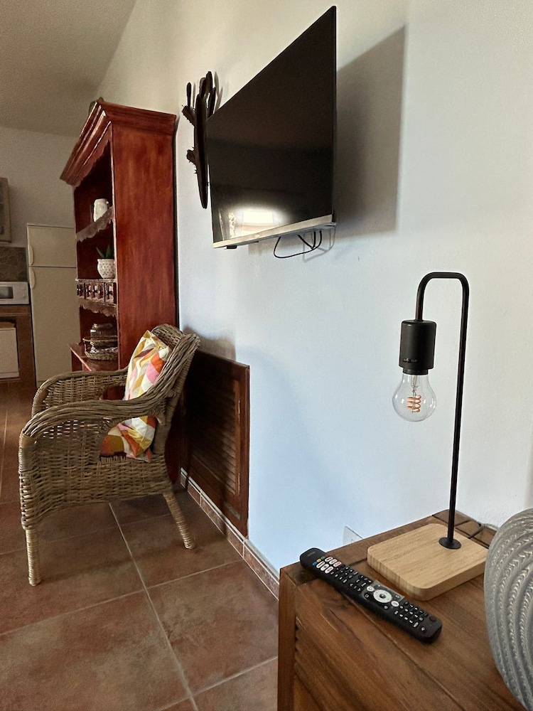 Family Apartment, 1 Bedroom, Patio, Garden View photo 2