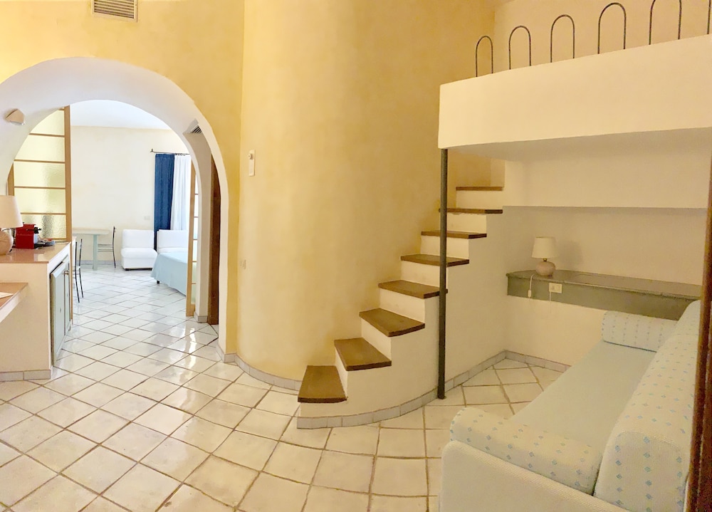 Superior Triple Room photo 3