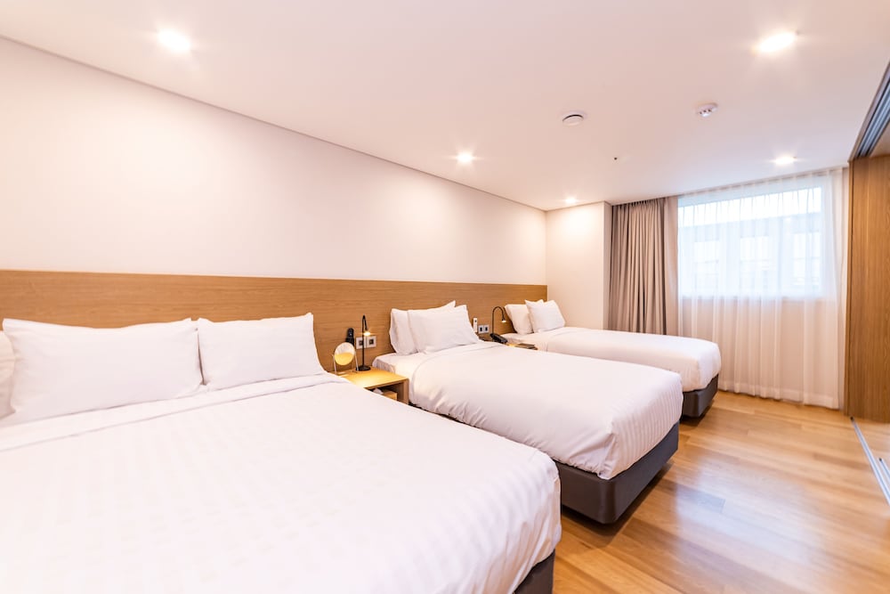 Premium Family Suite With Loft 1605 - Photo 4