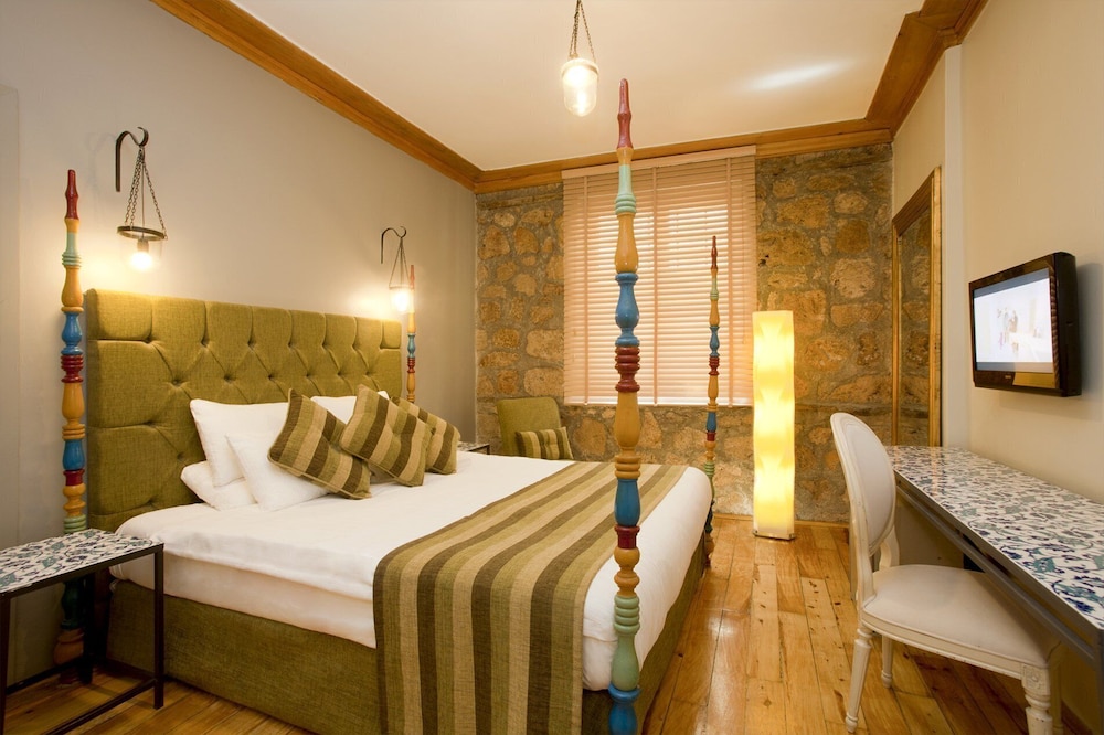 Deluxe Room - Photo 3