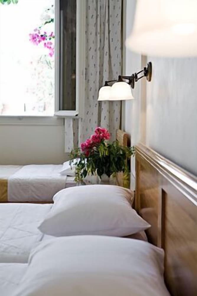 Triple Room - Photo 3