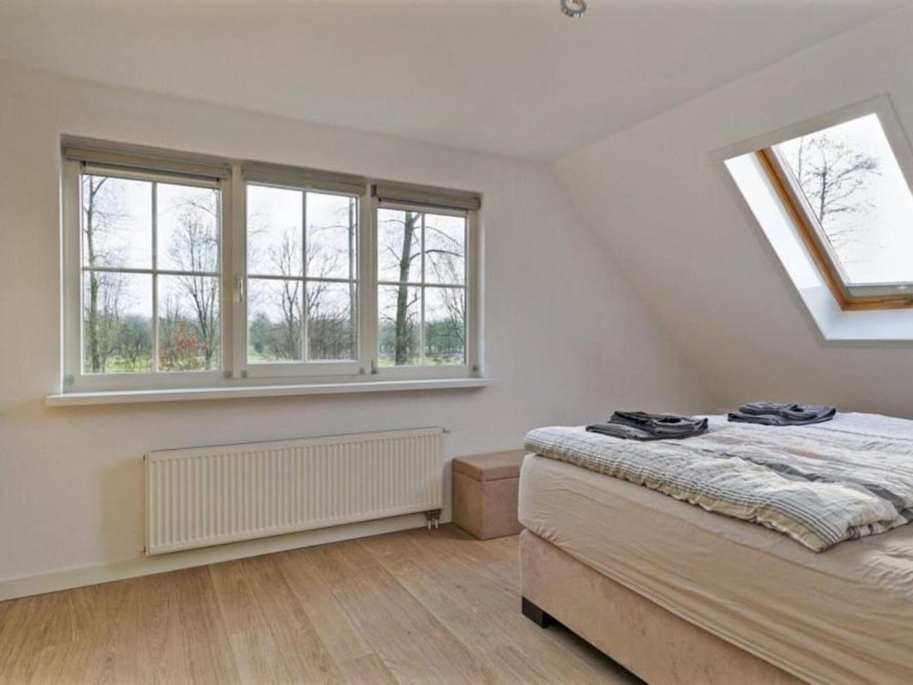 Villa photo 3