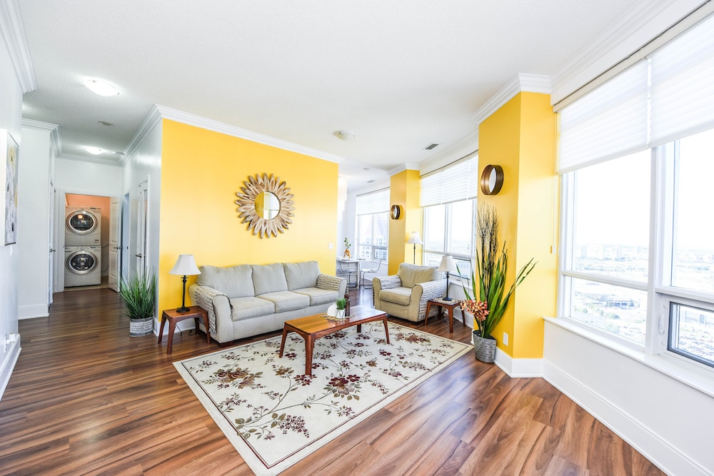Luxury Apartment, 2 Bedrooms, Kitchen, City View
