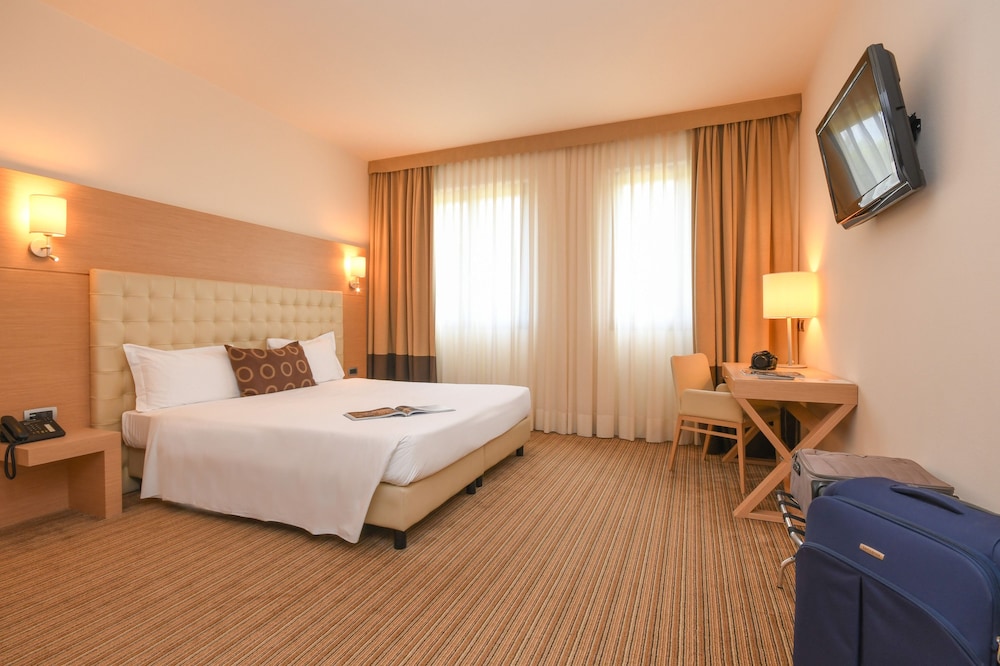 Classic Double or Twin Room - Photo 2