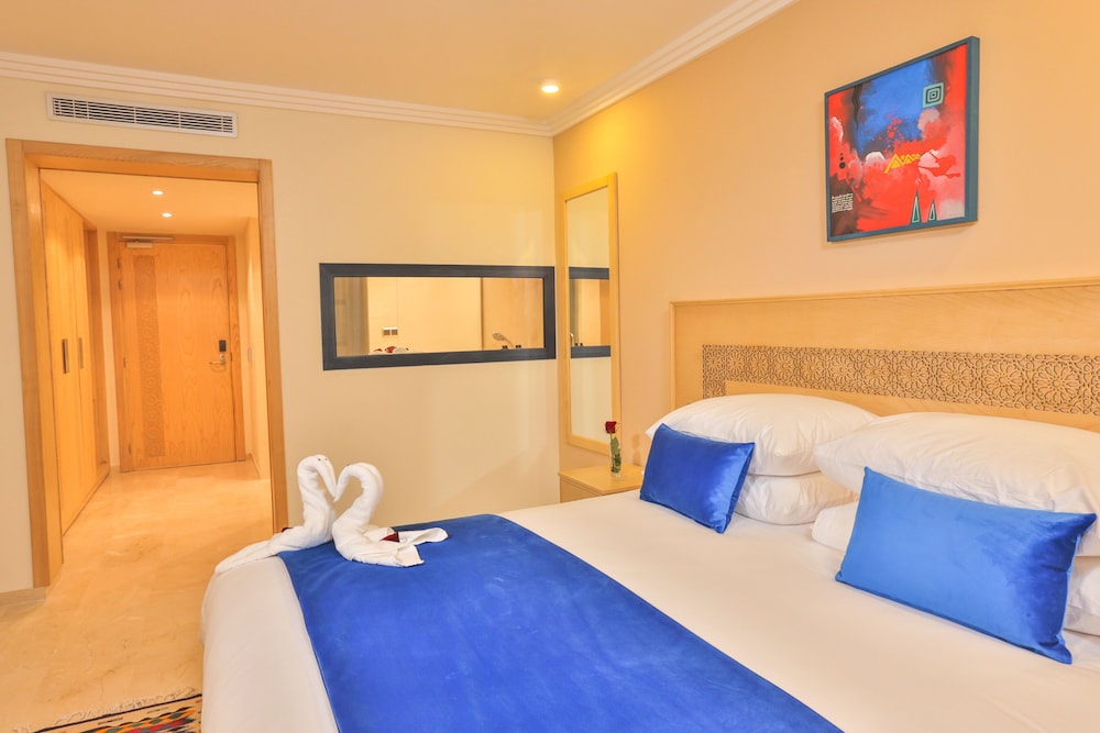 Standard Double or Twin Room, Accessible photo 2