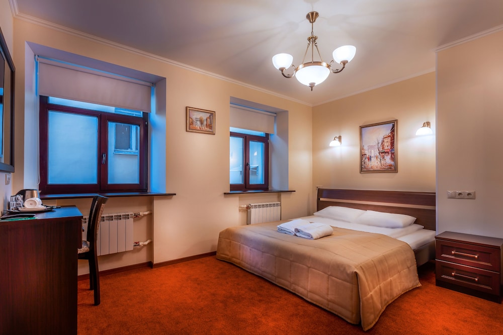 Junior Double Room