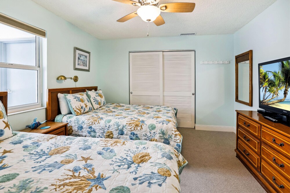 Condo, Multiple Beds (Sea Breeze 401) photo 1