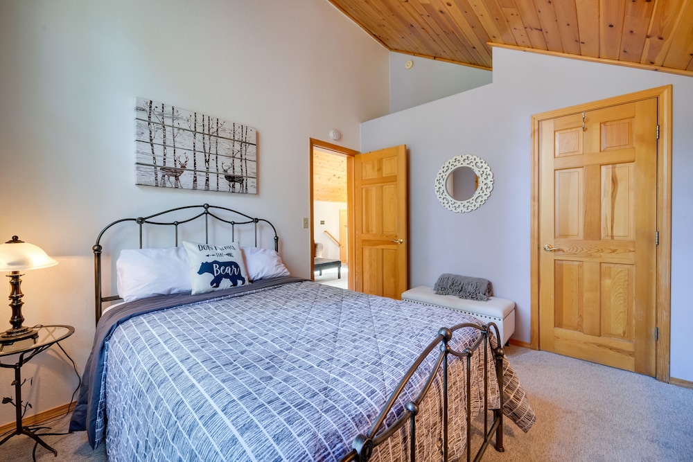 House (4 Bedrooms) photo 2