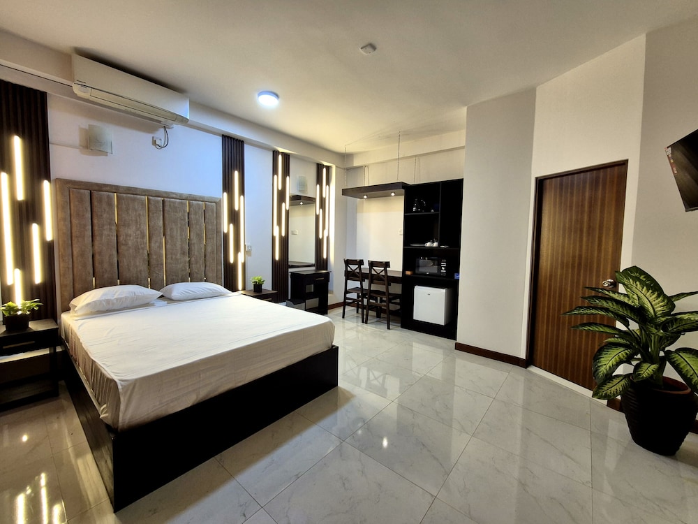 Comfort Studio, City View