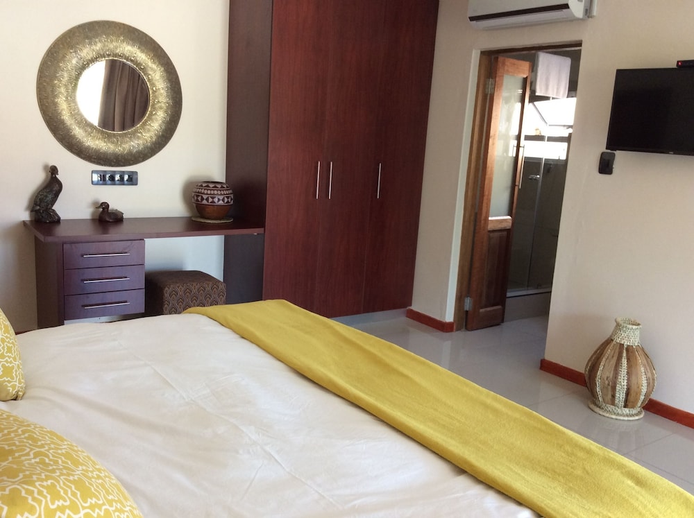 Deluxe Suite photo 2