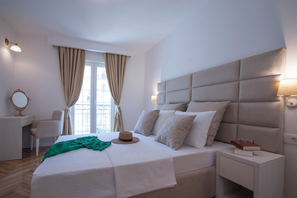Design Apartment, Garden View