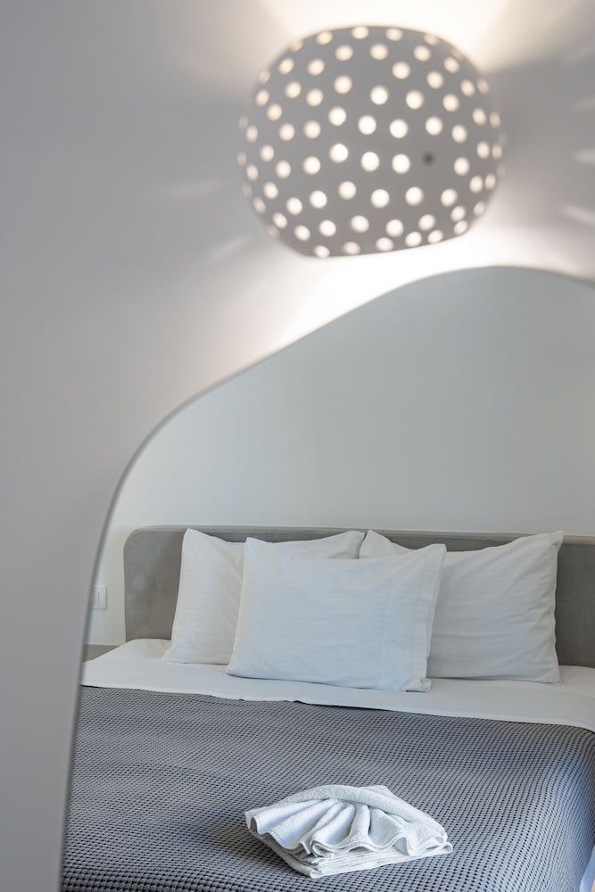 Deluxe Quadruple Room - Photo 3