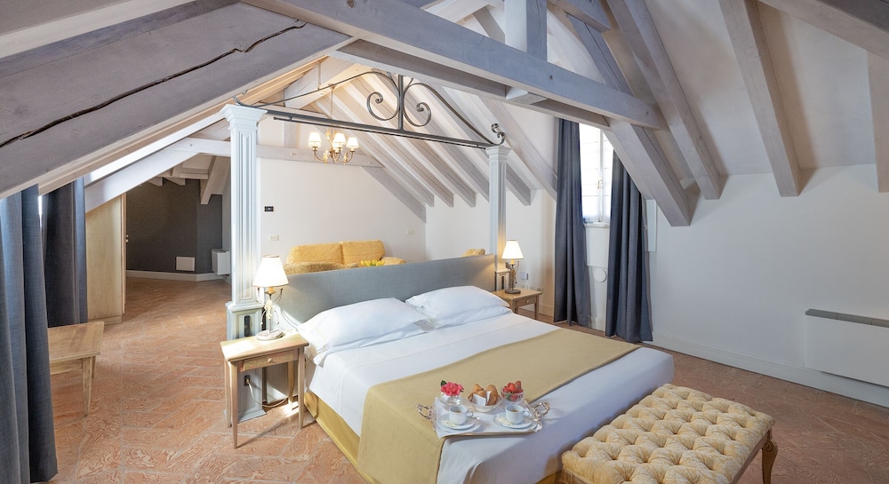 Grand Studio Suite