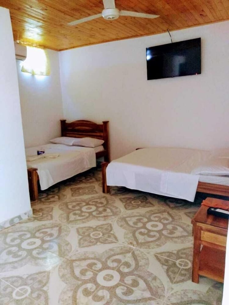 Economy Double Room, 2 Double Beds (With A/C) photo 3