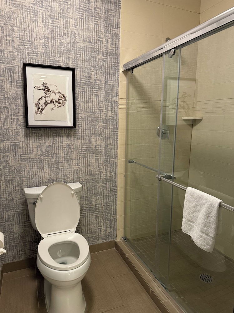 Suite, 1 King Bed, Non Smoking - Photo 13