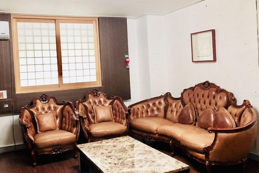 Family Suite, Multiple Beds, City View photo 1
