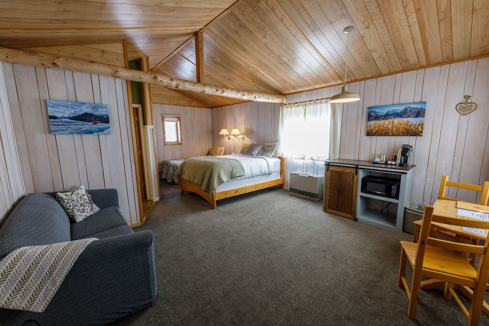 Classic Cabin, Multiple Beds (10)